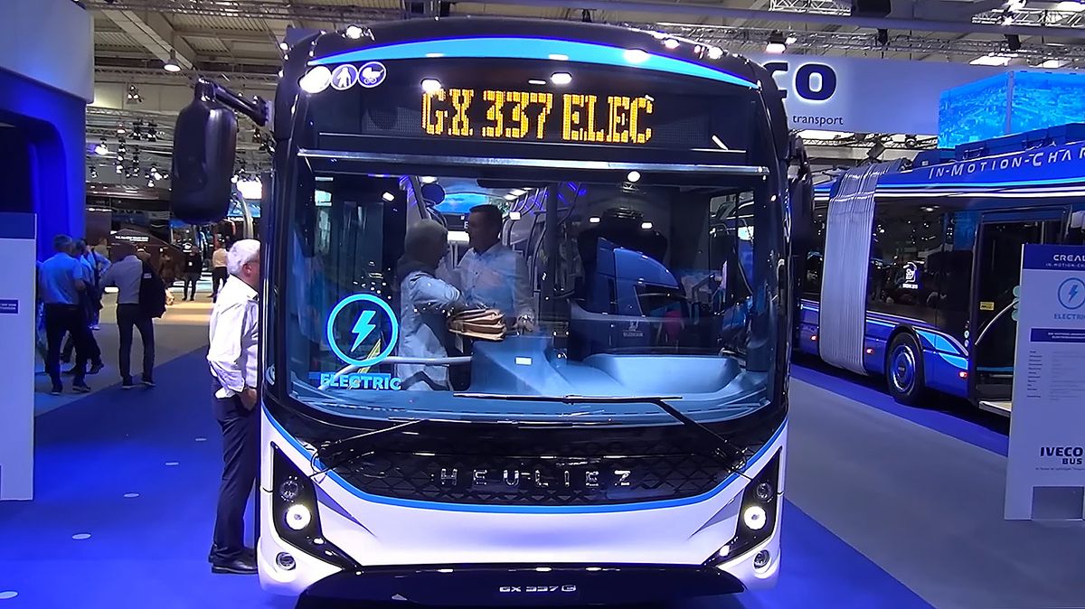 Iveco Heulietz GX 337 E Full Electric Bus (2019) Exterior and Interior
