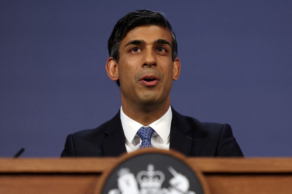 Britain's Prime Minister Rishi Sunak speaks at a press conference at Number 9 Downing Street on public sector pay in London on July 13, 2023. There have been walk-outs across the economy from train drivers to lawyers over the past year as the UK battles a crippling cost-of-living crisis. (Photo by  / POOL / AFP)