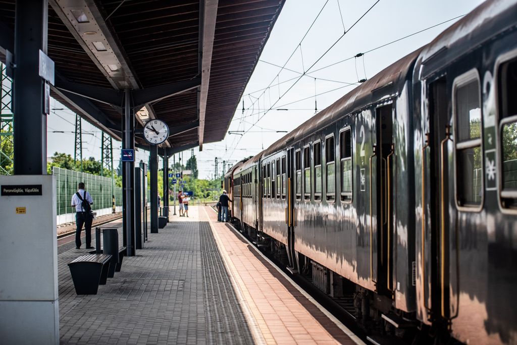 MÁV-START
kapott képek, Lilla,
máv-galéria,
vonatok, tömegközlekedés, utazás