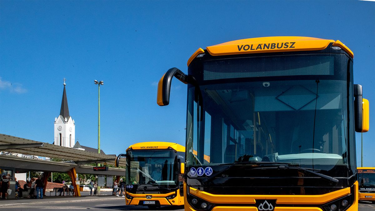 Részegen szállította az utasokat a Volánbusz egyik sofőrje  – videó