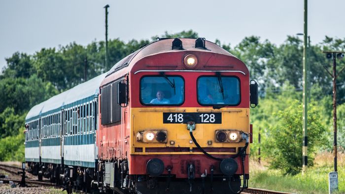 MÁV-START
kapott képek, Lilla,
máv-galéria,
vonatok, tömegközlekedés, utazás