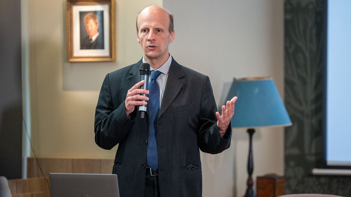 Sztárközgazdászt igazolt az új minisztérium