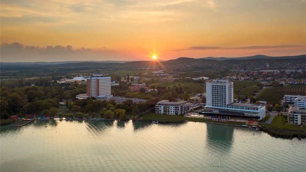 Balaton,Is,The,Greatest,Lake,In,Hungary.,Popular,Tourist,Destination