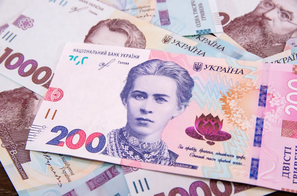 New,Banknote,Of,200,Hryvnia,Against,The,Background,Of,1000