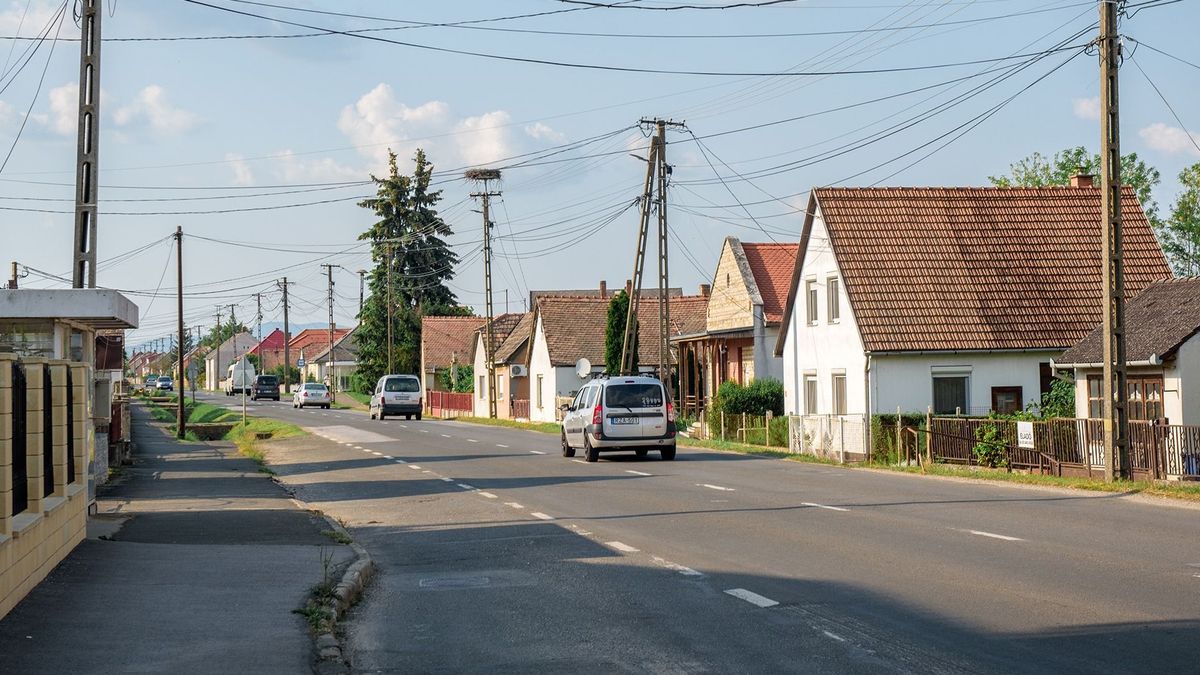 Szanlata,Village,In,Baranya,County,Near,Pecs,,Hungary,Is,The, Szanlata village in Baranya county near Pecs, Hungary is the Hungarian typical countryside and rural life with wheat field and beautiful houses