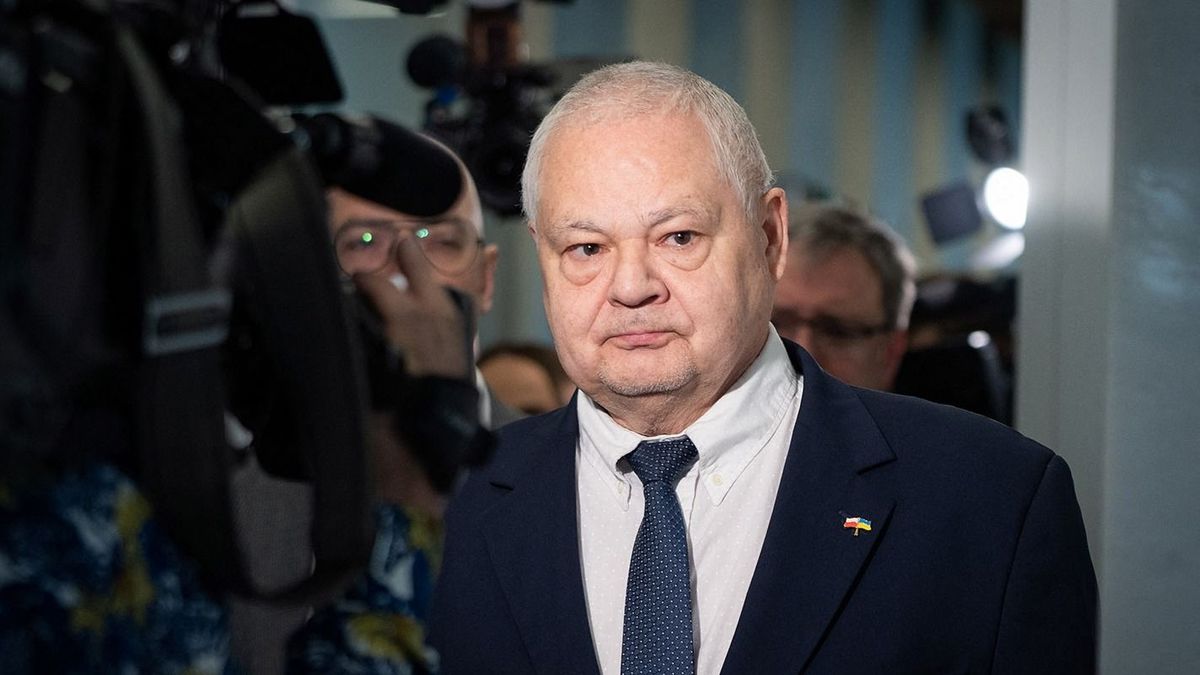 Megkezdődött a boszorkányüldözés a lengyel jegybank kormányzója ellen