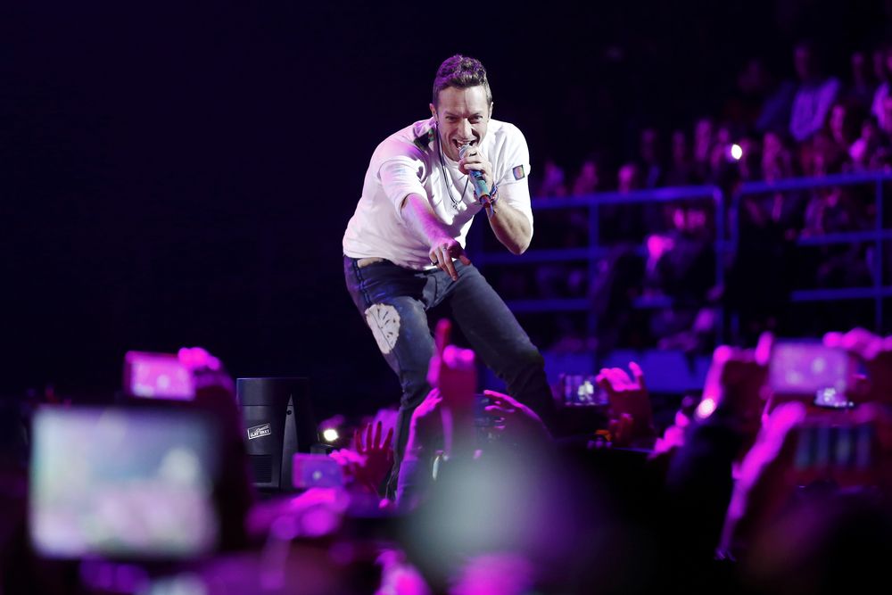 Milan,,Italy,,December,10:,Chris,Martin,And,The,Coldplay,Perform