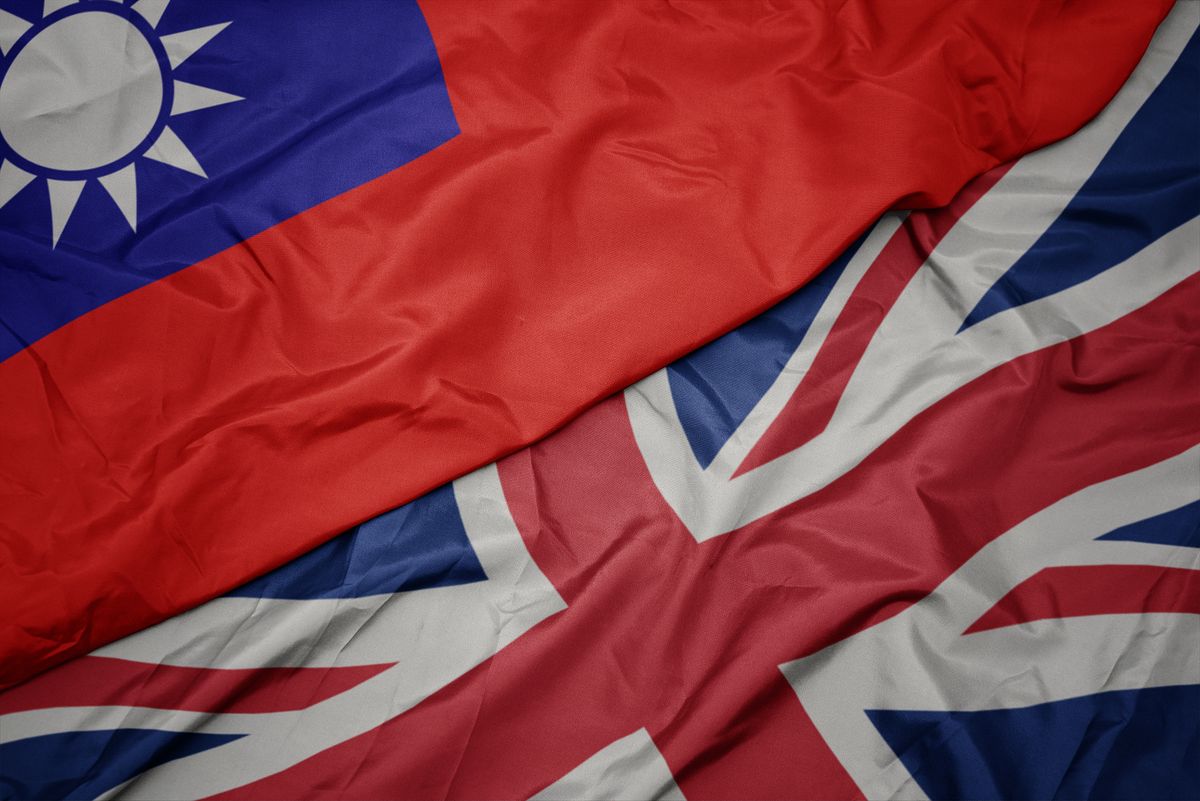 Waving,Colorful,Flag,Of,Great,Britain,And,National,Flag,Of