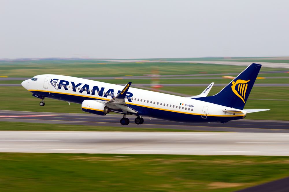 Prague,,Czech,Republic,-,April,04:,Ryanair,Boeing,737-8as,Takes