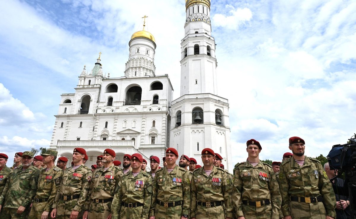 Russian President Putin addresses security services in Moscow