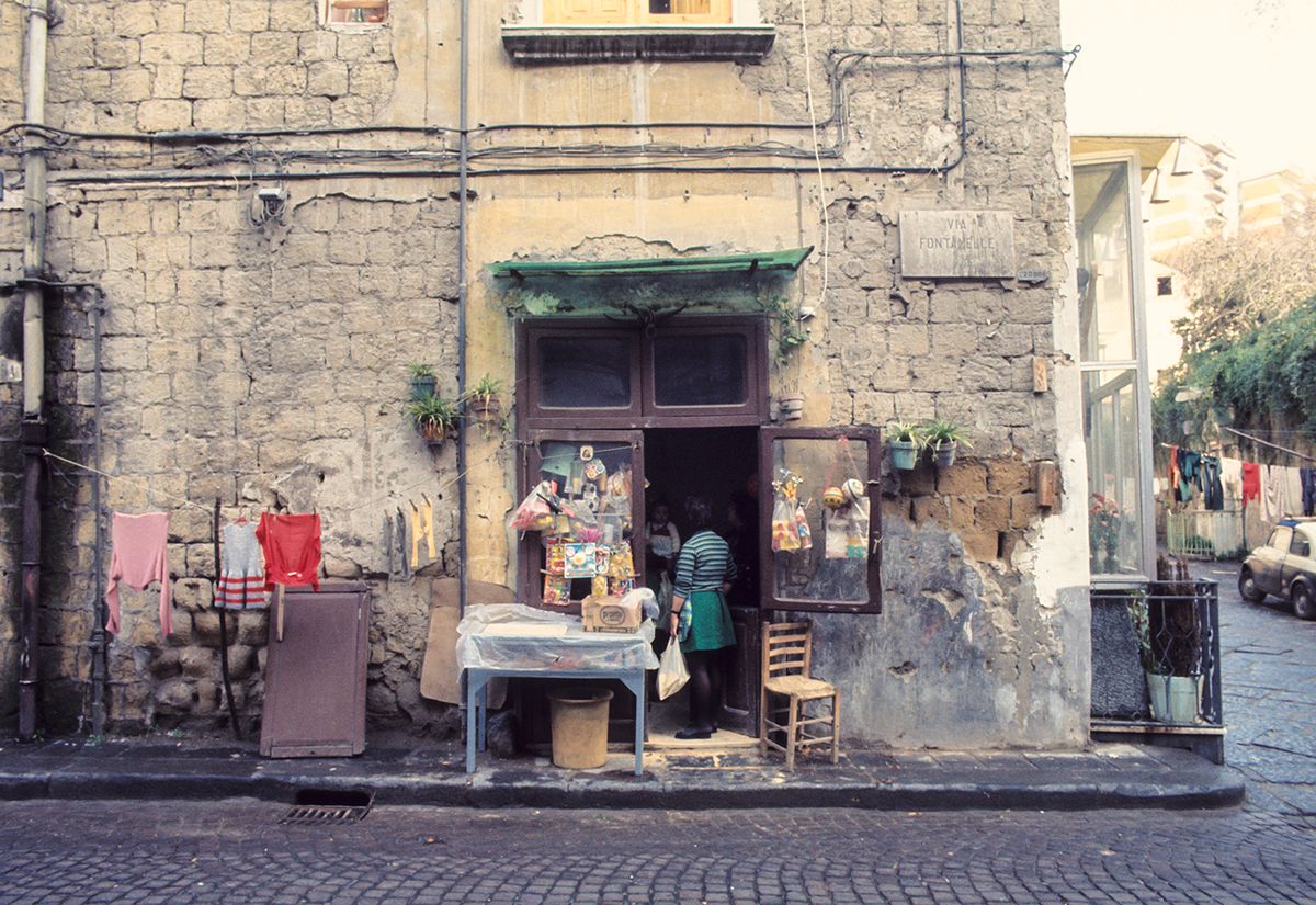 Italy, campania, naples, shop in fontanelle street, 70'sItaly, campania, naples, shop in fontanelle street, 70's