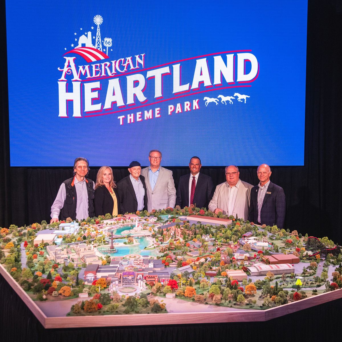 American Heartland Theme Park
hatalmas élménypark, usa, 2026-ra készül el.
látványtervek, Facebook,