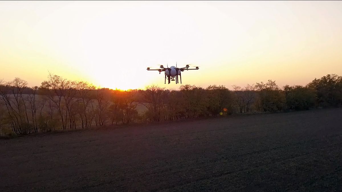 Clue Drone
permetező, robot, drón, mezőgazdaság, agrárium,