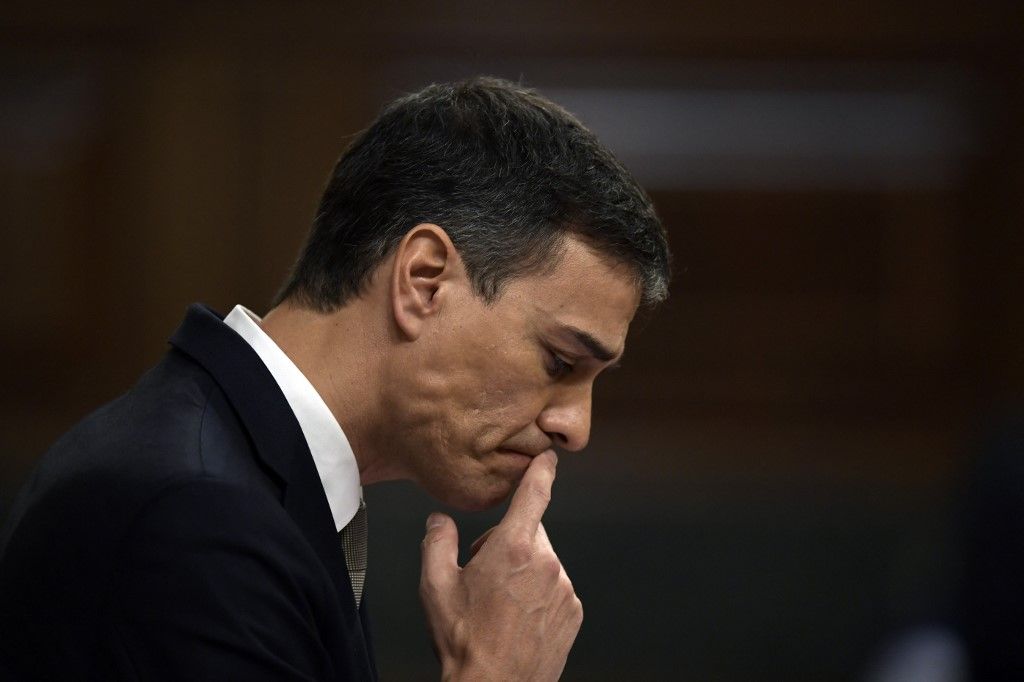 Spanish Socialist Party PSOE candidate for president, Pedro Sanchez, attends a debate on a no-confidence motion tabled by his party at the Lower House of the Spanish Parliament in Madrid on May 31, 2018. Spain's parliament today began debating a no-confidence motion against Prime Minister Mariano Rajoy following a court ruling in a major corruption case involving members of his ruling conservative Popular Party (PP). (Photo by OSCAR DEL POZO / AFP)