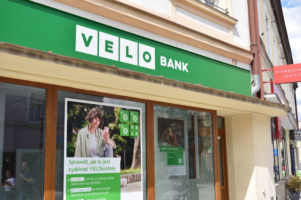 Velo,Bank,(velobank),Office,Facade.,Rzeszow,,Poland,-,April,16,