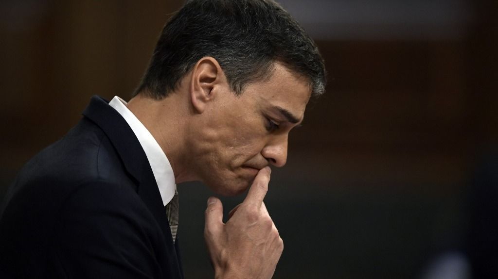 Spanish Socialist Party PSOE candidate for president, Pedro Sanchez, attends a debate on a no-confidence motion tabled by his party at the Lower House of the Spanish Parliament in Madrid on May 31, 2018. Spain's parliament today began debating a no-confidence motion against Prime Minister Mariano Rajoy following a court ruling in a major corruption case involving members of his ruling conservative Popular Party (PP). (Photo by OSCAR DEL POZO / AFP)