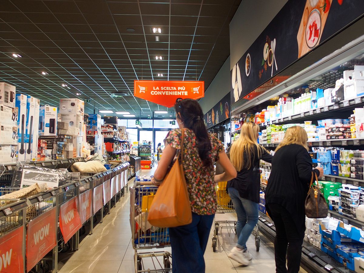 Cremona,,Italy,-,June,13,2023,Woman,Shopping,Groceries,In