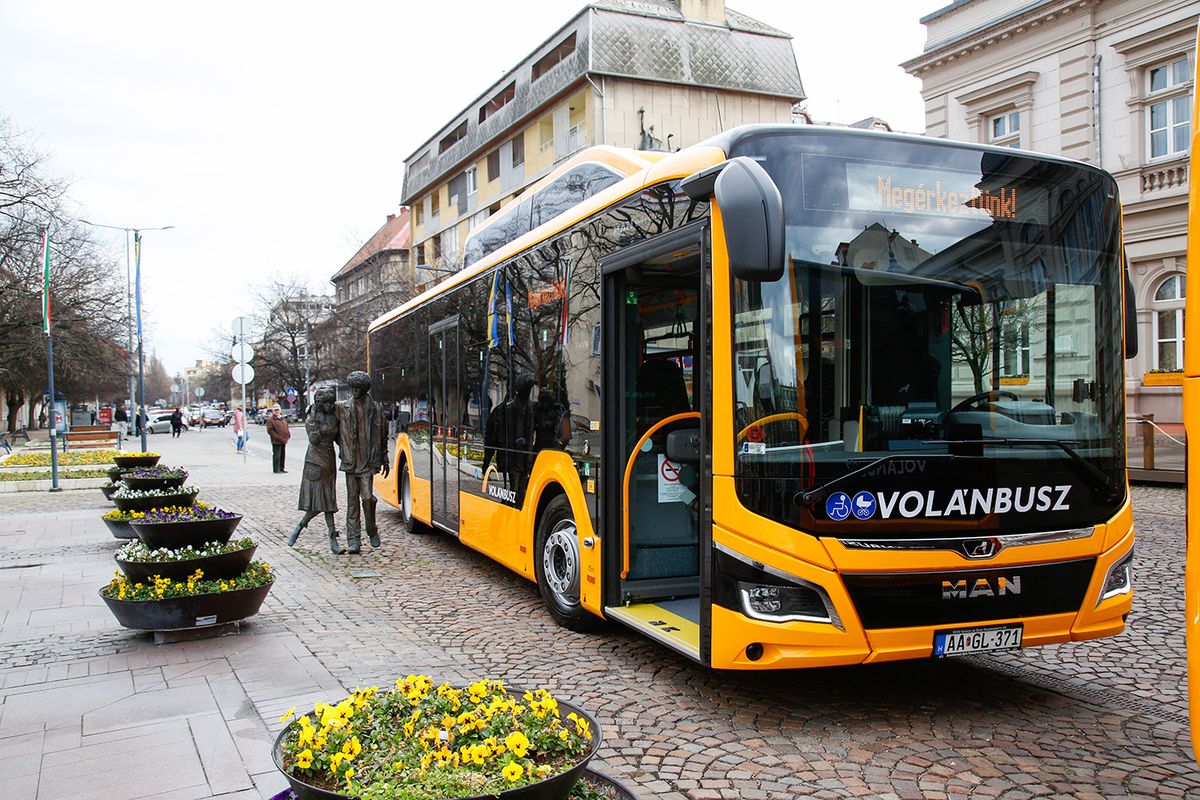 40 új gázüzemű busz állt forgalomba Szolnokon és a megyében.20230310 Szolnok40 új gázüzemű busz állt forgalomba Szolnokon és a megyében.Fotó: Nagy Balázs NBÚj Néplap