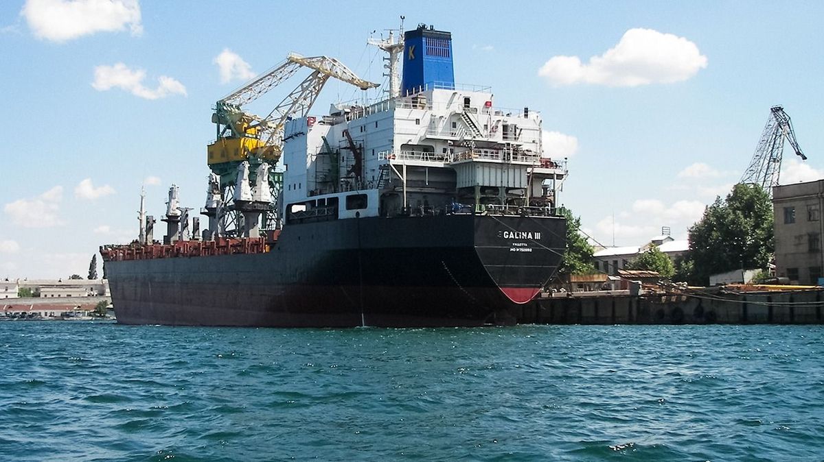 Republic,Of,Crimea,,Sevastopol,-,July,28,,2019:,Vessels,In,tanker,