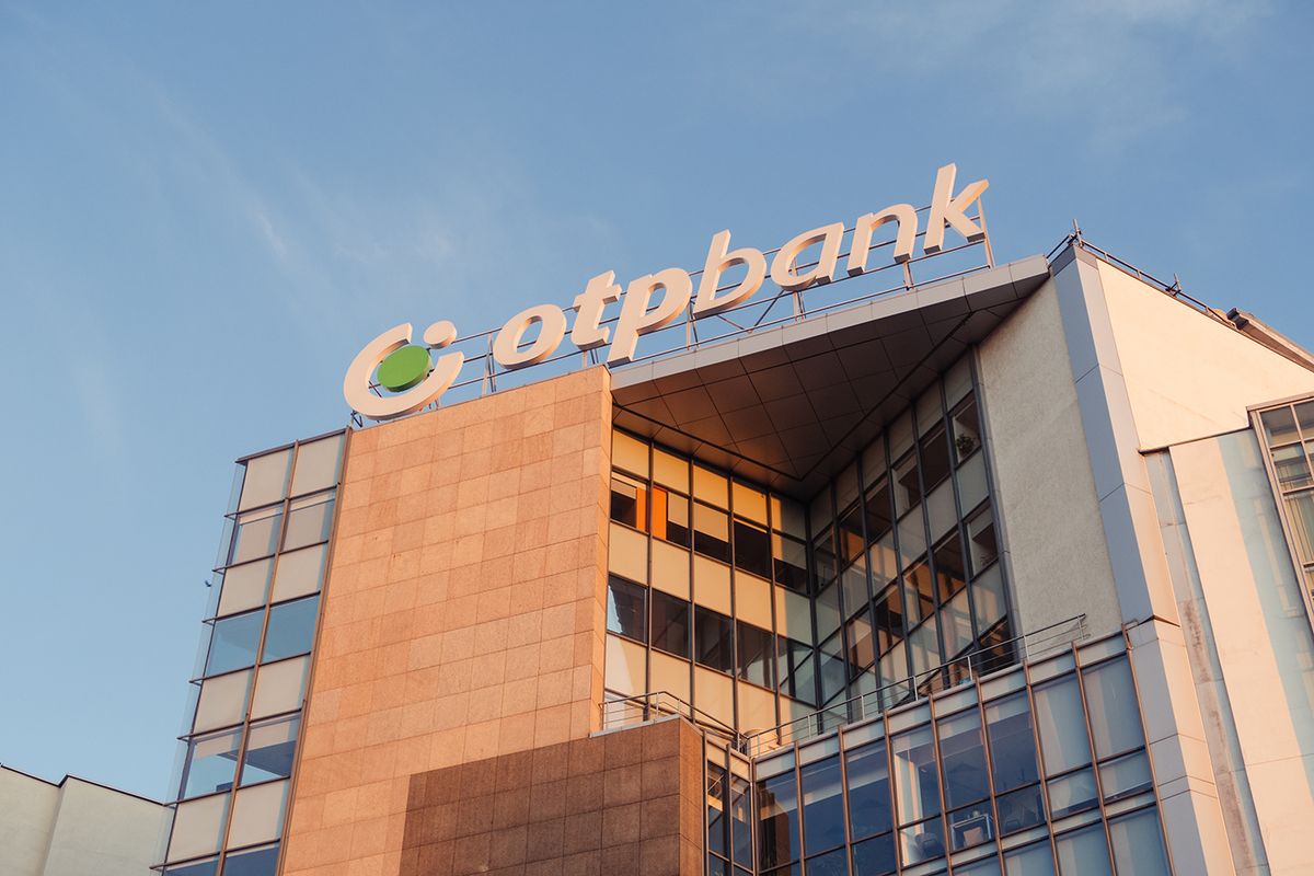 Bucharest,,Romania,-,Dec,15,,2019:,Otp,Bank,Logo,And