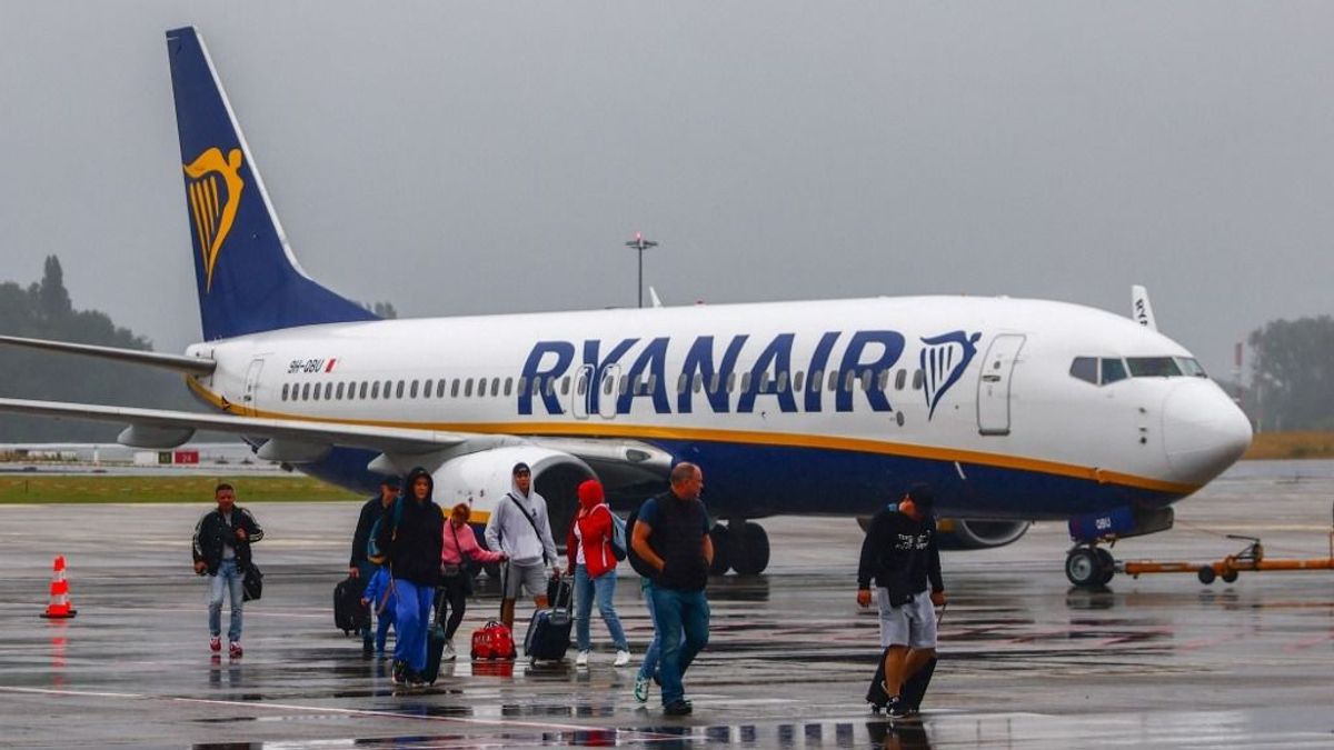 Két budapesti útvonalát is megszünteti novembertől a Ryanair