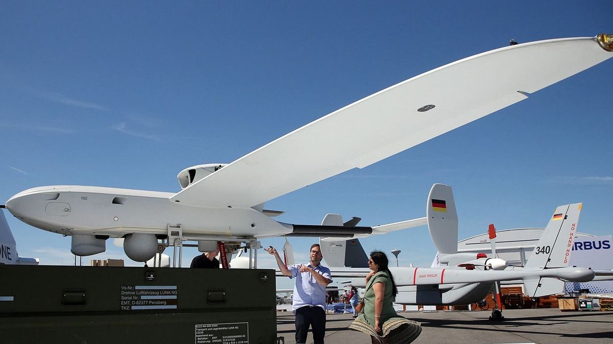 21 June 2022, Brandenburg, Schönefeld: Drones from a wide range of manufacturers, here a Luna NG drone, will be on display at the International Aerospace Exhibition ILA. The air show at Schönefeld Airport is open from 22.06. - 26.06.2022. Photo: Wolfgang Kumm/dpa (Photo by WOLFGANG KUMM / DPA / dpa Picture-Alliance via AFP)