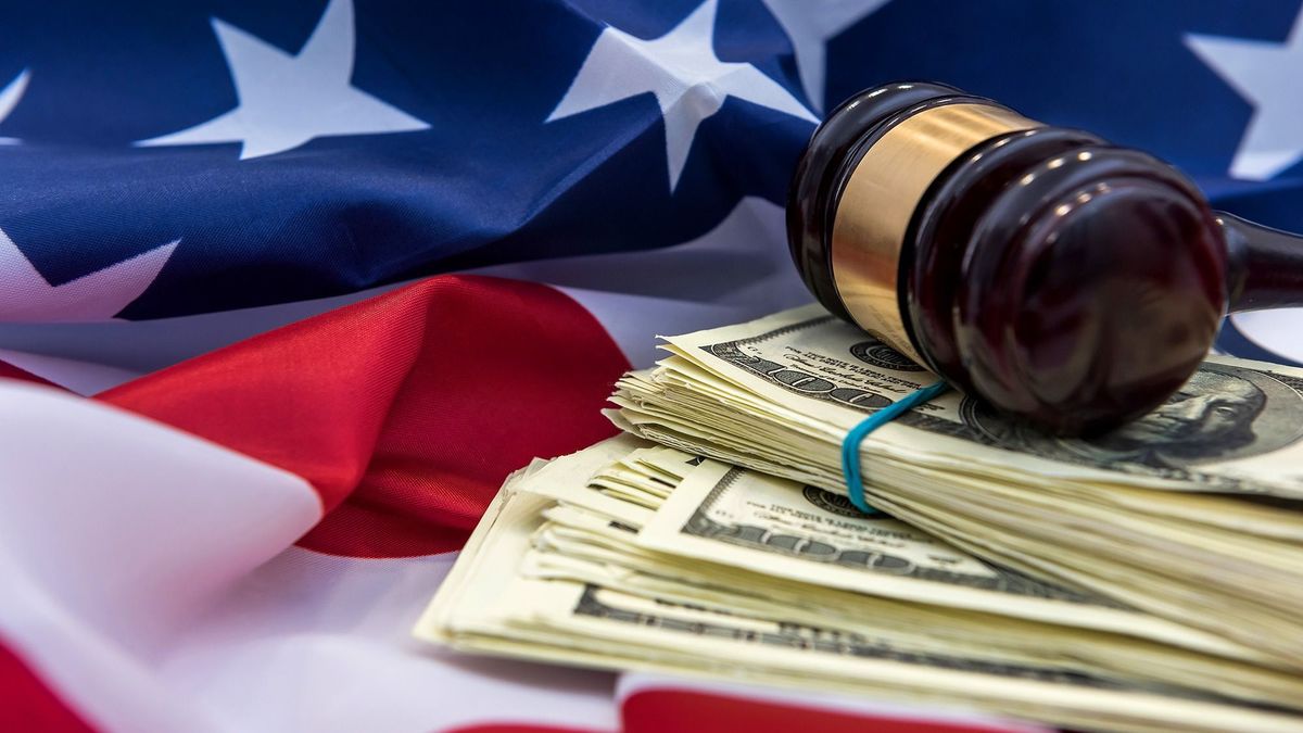 Nyolcadik hete erősödik a dollár, az elemzők azonban további menetelésre számítanak