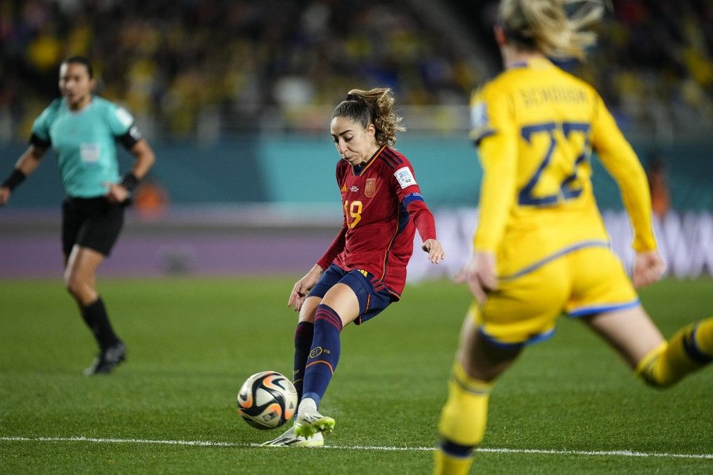 Spain v Sweden: Semi Final - FIFA Women's World Cup Australia &amp; New Zealand 2023Olga Carmona of Spain and Real Madrid shooting to goal during the FIFA Women's World Cup Australia &amp; New Zealand 2023 Semi Final match between Spain and Sweden at Eden Park on August 15, 2023 in Auckland, New Zealand.  (Photo by Jose Breton/Pics Action/NurPhoto) (Photo by Jose Breton / NurPhoto / NurPhoto via AFP)