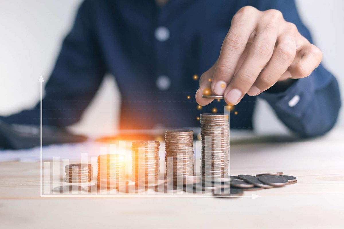 Businessman,Holding,Coins,Putting,In,Glass.,Concept,Saving,Money,For
businessman holding coins putting in glass. concept saving money for finance accounting to arrange coins into growing graphs concept.