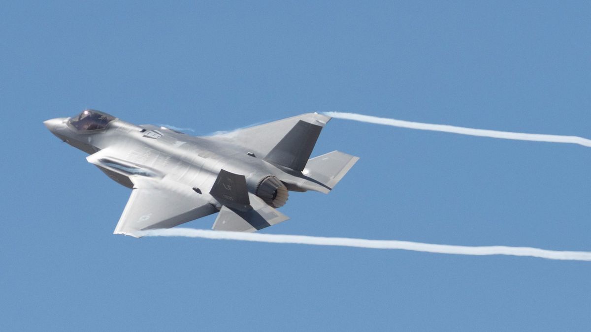 Még mindig keresik az eltűnt F-35-ös vadászgépet Kaliforniában