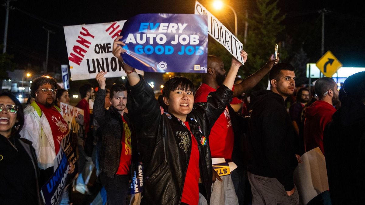Odacsap a szakszervezet a három nagy amerikai autógyártónak