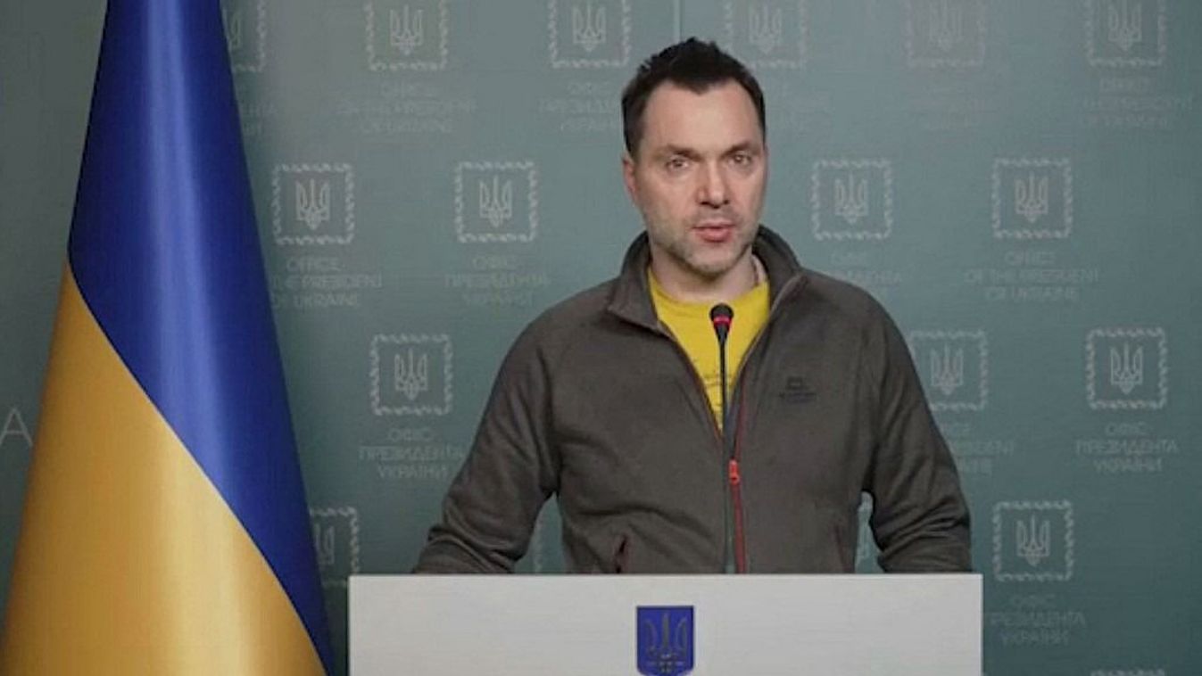 Ukrainian presidential adviser Oleksiy ArestovychKYIV, UKRAINE - APRIL 04: (---EDITORIAL USE ONLY – MANDATORY CREDIT - "UKRAINIAN PRESIDENCY / HANDOUT" - NO MARKETING NO ADVERTISING CAMPAIGNS - DISTRIBUTED AS A SERVICE TO CLIENTS----) Ukrainian presidential adviser, Oleksiy Arestovych gives news conference in Kyiv, Ukraine on April 04, 2022. Ukrainian Presidency / Anadolu Agency (Photo by Ukrainian Presidency / ANADOLU AGENCY / Anadolu Agency via AFP)