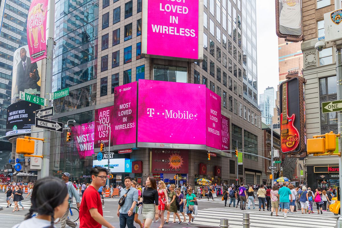 New,York,,United,States,,August,18,,2018:t-mobile,Retail,Wireless,Store.New York, United States, August 18, 2018:T-Mobile Retail Wireless Store. T-Mobile is a Wireless Provider Offering Cell Phones, Data Plans, Internet Devices & Accessories III