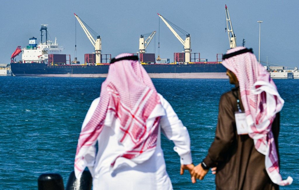 This picture taken on December 11, 2019, shows an oil tanker at the port of Ras al-Khair, about 185 kilometres north of Dammam in Saudi Arabia's eastern province overlooking the Gulf. (Photo by GIUSEPPE CACACE / AFP)