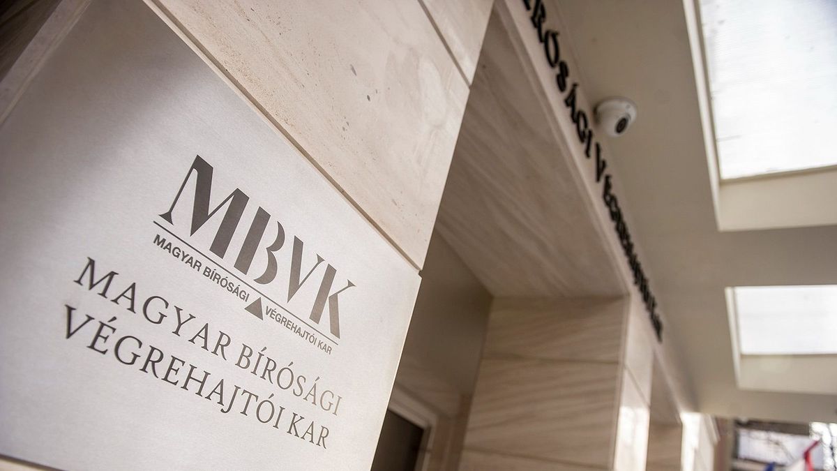 Változtak az önálló bírósági végrehajtók kötelező továbbképzésének szabályai