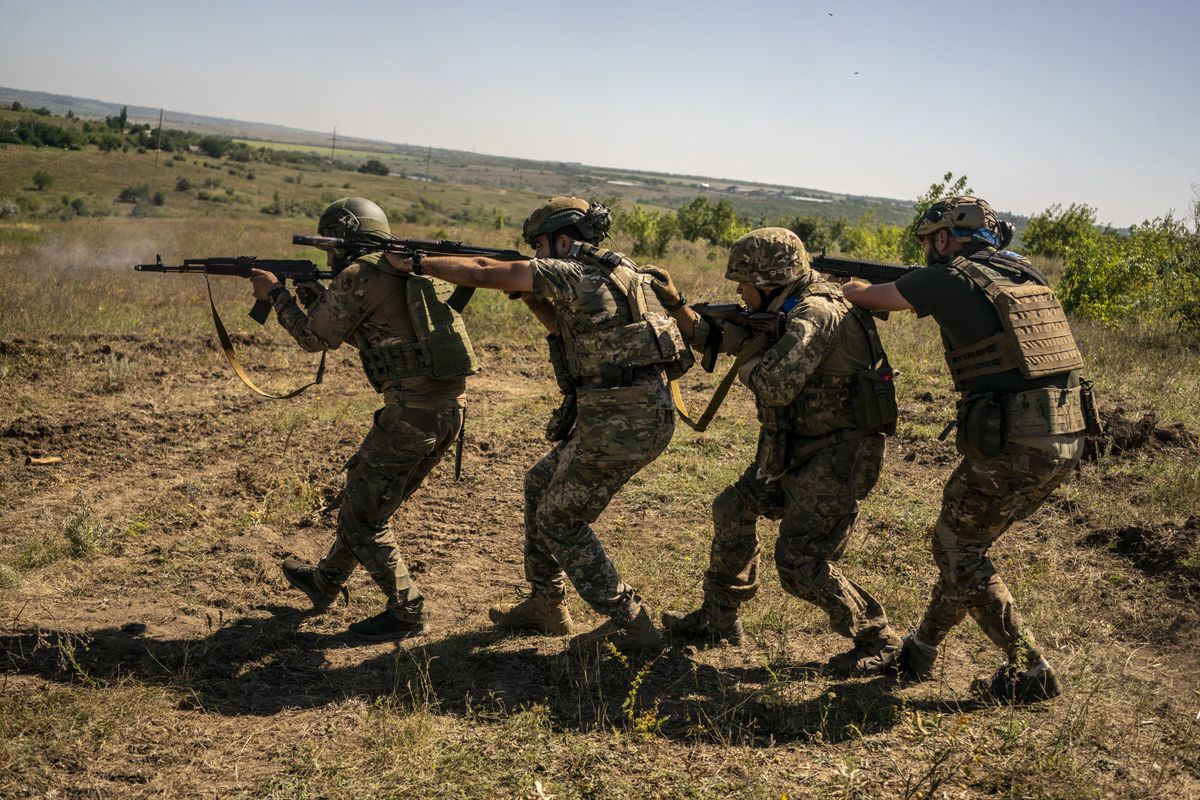 Military training of Ukrainian Army in Donetsk Oblast