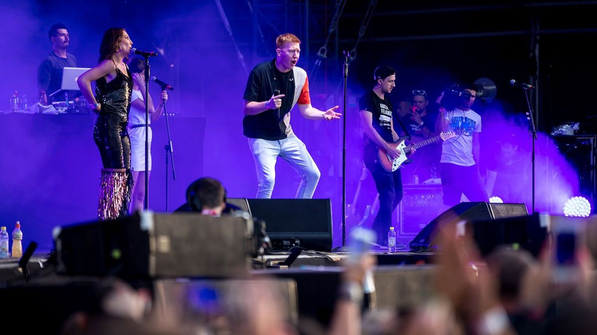 Már áll a Szuperkoncert színpada, a Halott Pénzre, Bye Alexre és a Sleppre várva