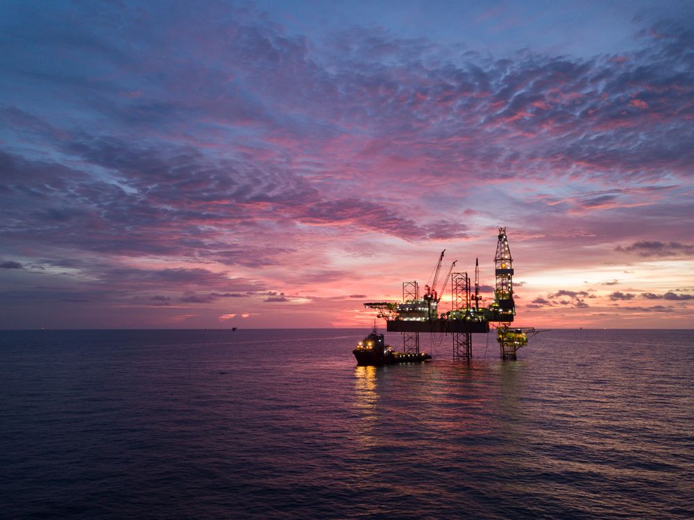 Aerial,View,Offshore,Drilling,Rig,(jack,Up,Rig),At,The