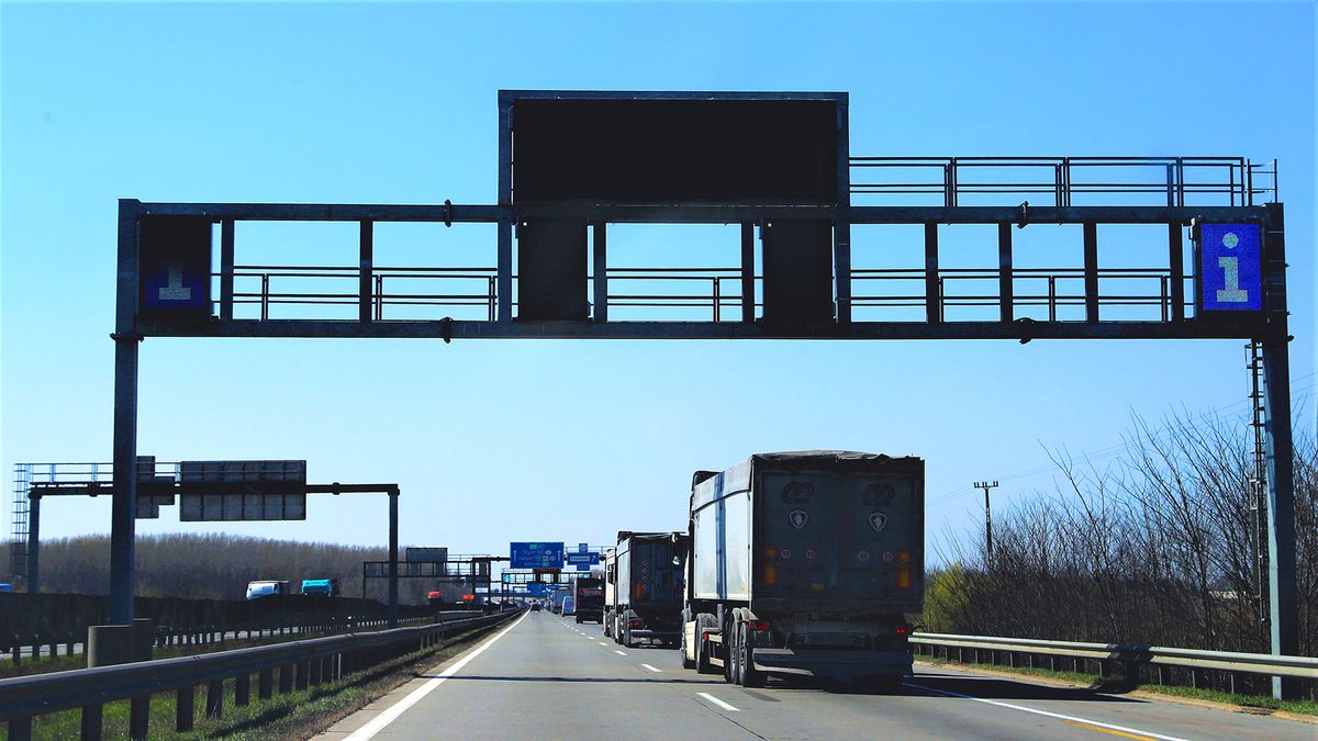 Tavaly minden ötödik autóból egy kamion volt az M0-s déli részén – az M200 lenne a gyógyír