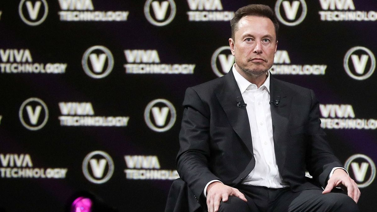 Elon Musk saját magától vett kölcsön egymilliárd dollárt