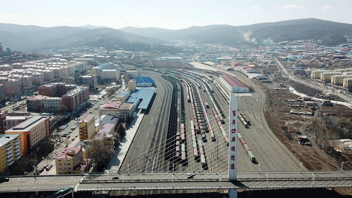 (210404) -- SUIFENHE, April 4, 2021 (Xinhua) -- Aerial photo taken on March 31, 2021 shows Suifenhe Railway Port in Suifenhe, northeast China's Heilongjiang Province.  China's land ports of Manzhouli and Suifenhe on the China-Russia border have seen over 10,000 China-Europe freight trains since the operation started in 2013, according to the China Railway Harbin Group Co., Ltd. (Xinhua/Wang Jianwei) (Photo by Wang Jianwei / XINHUA / Xinhua via AFP)