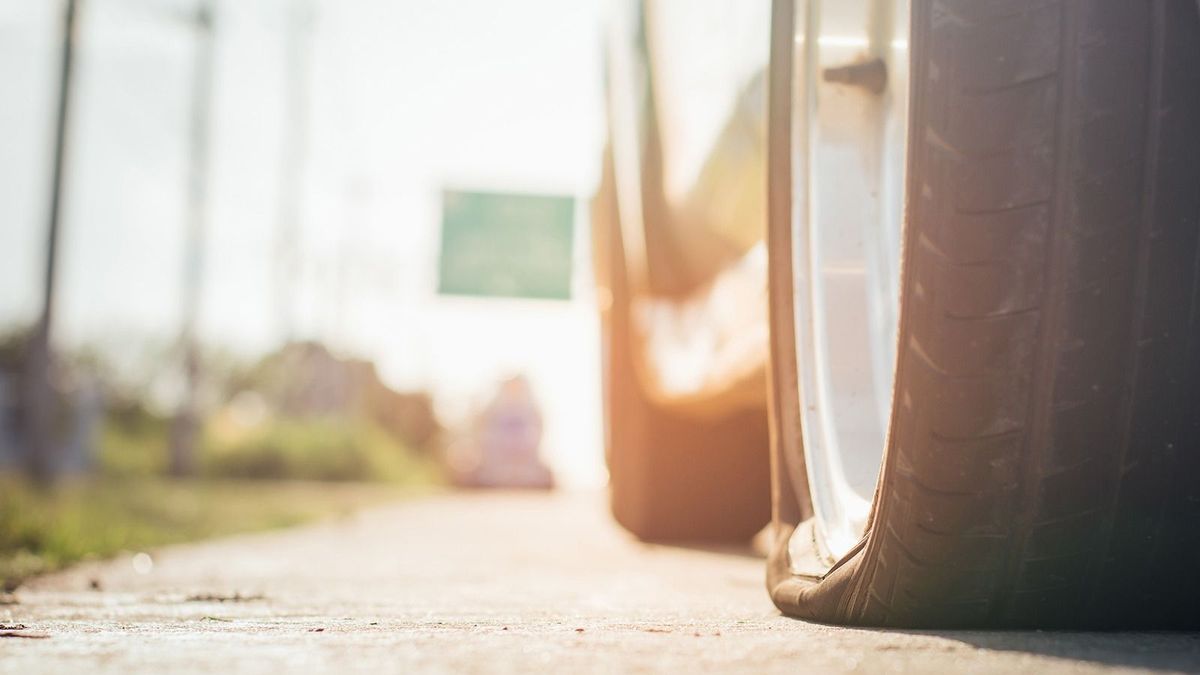 A nyugdíj emelkedik, az elektromos autó gumija robban, a benzinár változik – Heti összefoglalónk