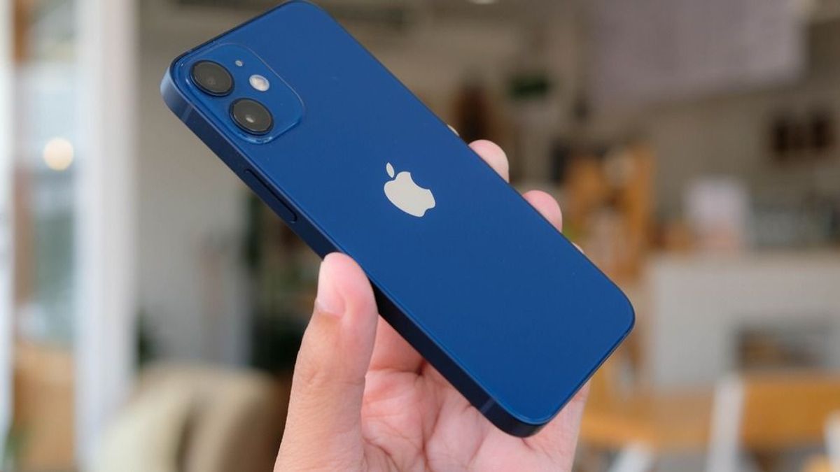 A megengedettnél radioaktívabb a régi iPhone, a franciák megtiltják a forgalmazását