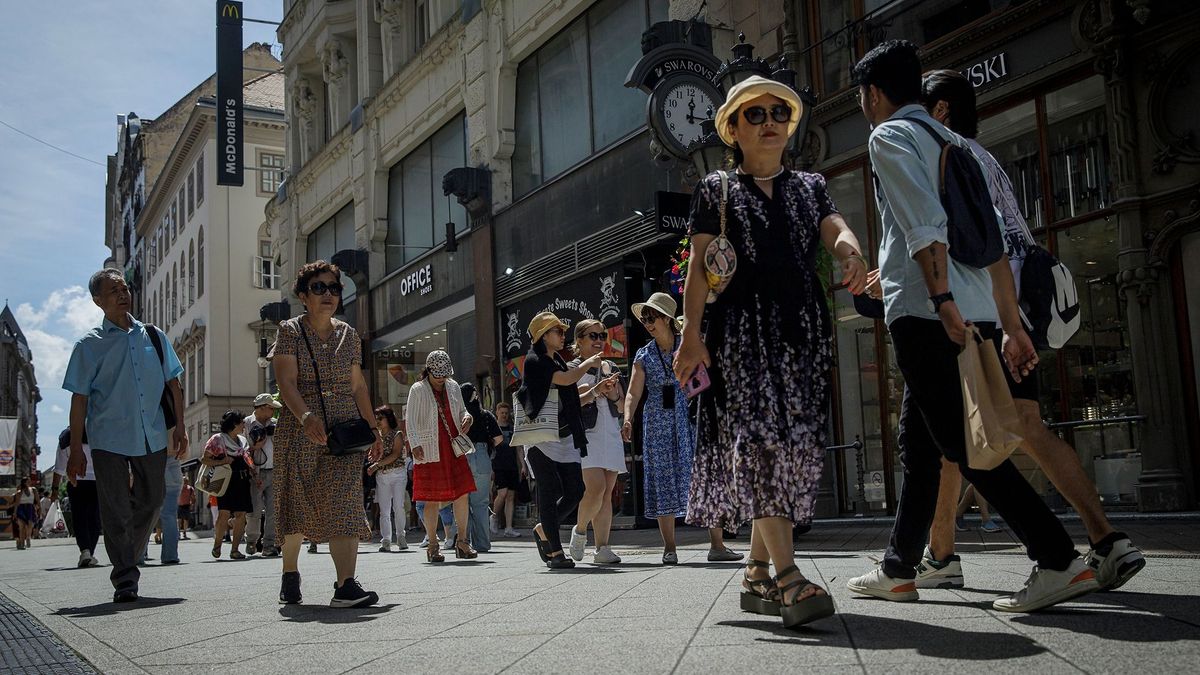 Több a külföldi, de főszezonban is kevesebb volt a belföldi vendég