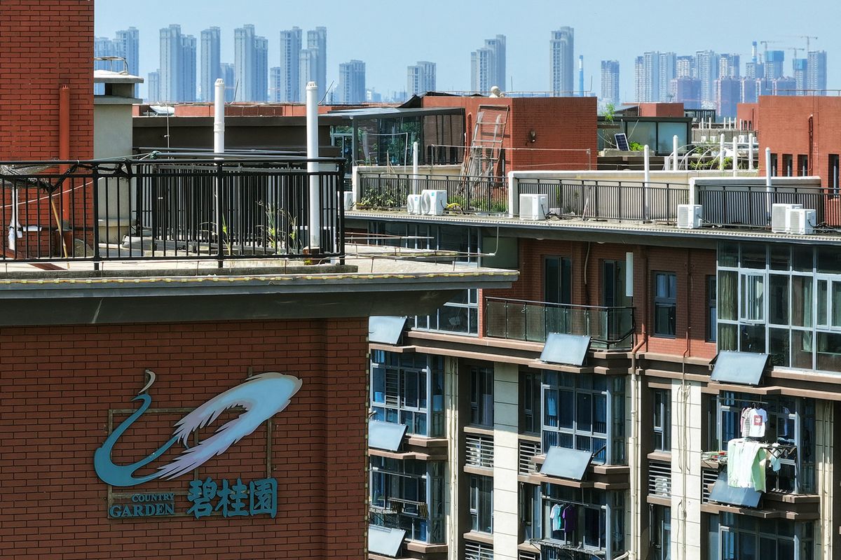 A residential complex built by Chinese property developer Country Garden is seen in Nanjing, in China's eastern Jiangsu province on August 31, 2023. China's biggest developer Country Garden faces on August 31 a crunch vote  on extending debt repayment terms that could determine whether it defaults, plunging the country's property market deeper into turmoil. (Photo by AFP) / China OUT