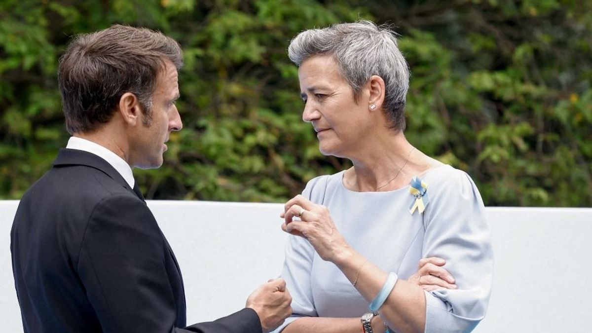 Brüsszeli kavarások: a franciák kegyeiért teper a volt dán EU-biztos