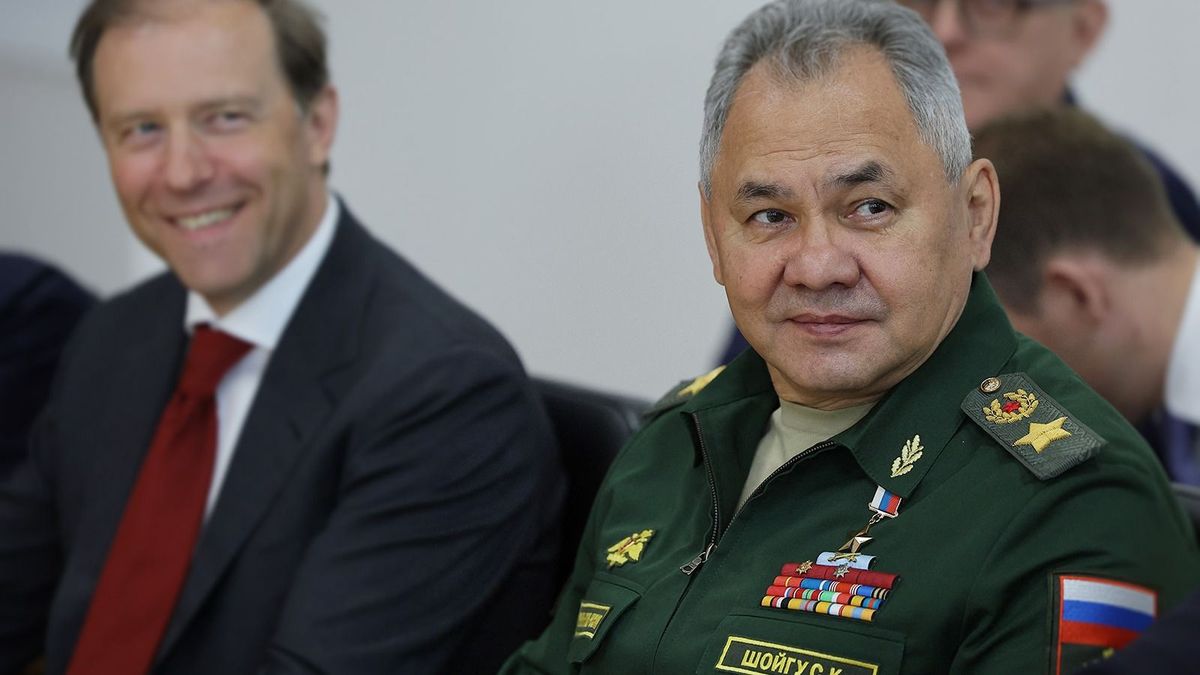 Orosz védelmi miniszter: Eljött az őszi hadjárat ideje