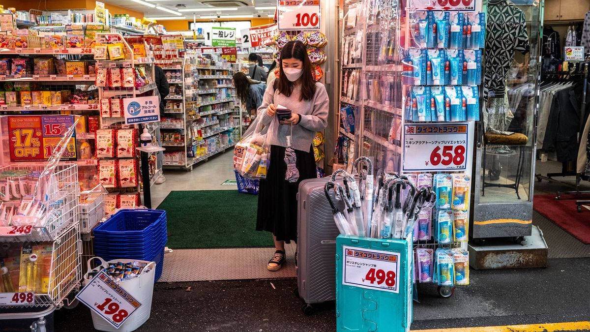 Óriási szakadék tátong a nemek között Japánban – háromszor több háztartási munkát végeznek a nők