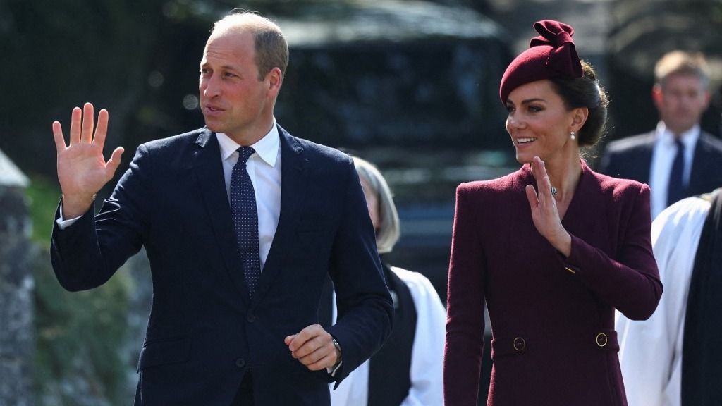 Britain's Prince William, Prince of Wales and Britain's Catherine, Princess of Wales greet well-wishers during a visit to St David's Cathedral in south-west Wales on September 8, 2023, to commemorate the life of Her Late Majesty Queen Elizabeth II on the first anniversary of her passing. (Photo by TOBY MELVILLE / POOL / AFP)
