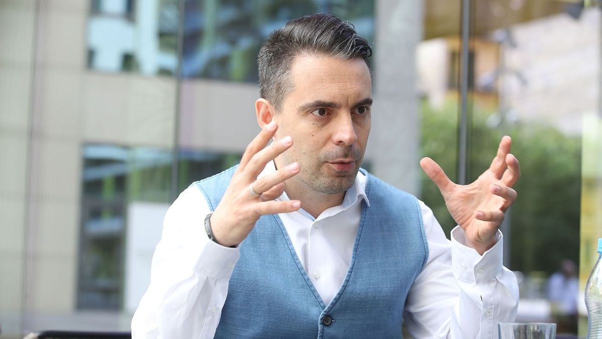 Vona Gábor új pártot alapított